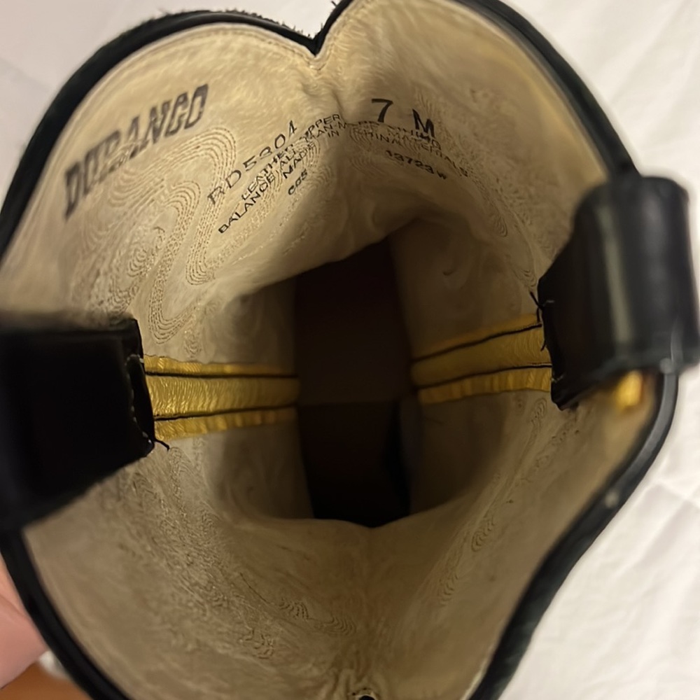 Durango Authentic Boots 🤠 - Picture 7 of 7